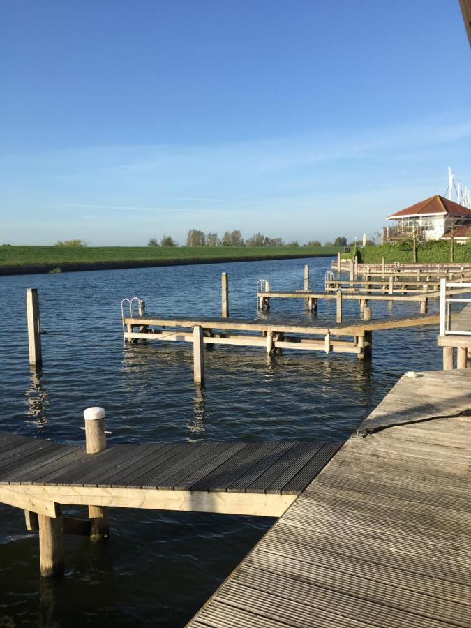 Friese Kust Villa Workum Buitenkant foto